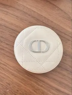 ディオールスキンフォーエヴァークチュールルミナイザー　02 ピンクグロウ