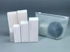 SUQQU スック スキンケア＆ベースメイク 特製サイズ 8点セットポーチ付きのサムネイル