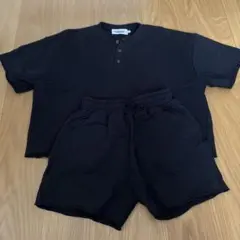ヘンリーネック 半袖Tシャツ ショートパンツ セットアップ ブラックのサムネイル