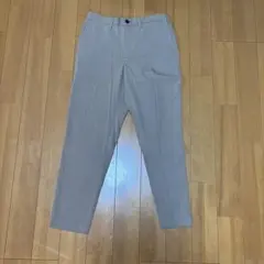 ベージュ スラックス パンツ