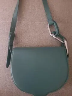 コラ サドルクロスボディーバッグ