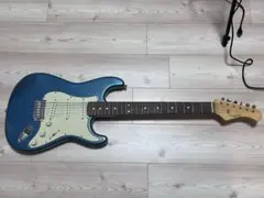 Squier ストラトキャスター ネイビーブルー 2000年 CYシリアル初期 Squier ストラトキャスター ネイビーブルー 2000年 CYシリアル初期