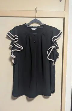 しまむらトップス ブラック　アベイル