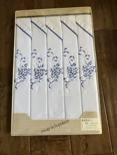 新品 5枚組 お座布団カバー 55×59 銘仙判 白 青 バラ 刺繍 爽やかのサムネイル