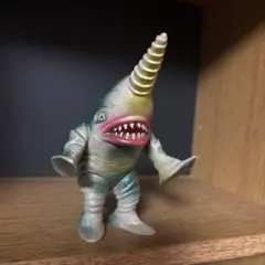 マルサン バンカー星人 GID ソフビ - メルカリ