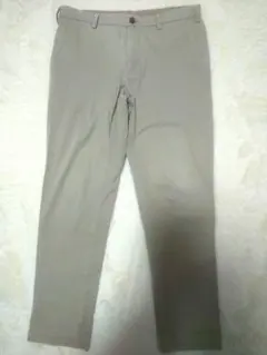 UNIQLO　ユニクロ スリムフィットチノ　ベージュ W85