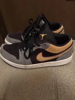 nike スニーカー エアジョーダン　グレー/ブラックのサムネイル