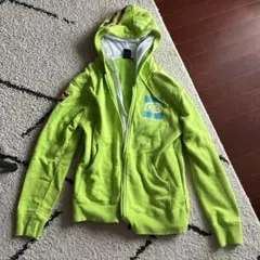 Gotcha Surf Wearの蛍光グリーンカラーのジップアップパーカーのサムネイル