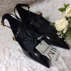 タグ付き ザラ パンプス ストラップ エナメル 黒 23 ブラック
