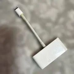 Apple 純正　Lightningコネクタ VGAアダプタ　A1439