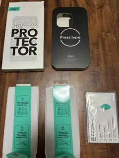 【新品】iPhone16e 14 13 ガラスフィルム　2枚　ESR