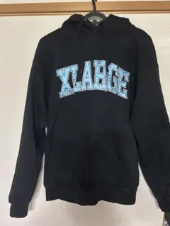 XLARGE ブラック パーカー フード付き