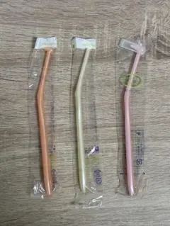 ラピス　ワンタフトブラシ　ミディアム 3色セット