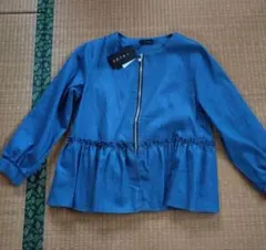 【新品タグ付き】TRUBE　デニムライトブルー ノーカラージャケット　M〜L