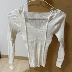 ホワイトリブ編み長袖ニット