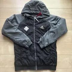 adidas ジャンバー フード付き