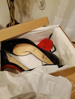 (美品)クリスチャン・ルブタン パンプス ヒール エナメルレザー