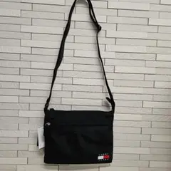 TOMMY JEANS　ショルダーバッグ　新品・未使用・タグ付きのサムネイル