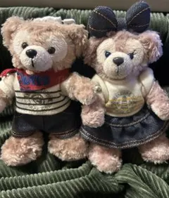 お値下げしました！ダッフィーシェリーメイ　ぬいぐるみバッチ　デニム