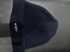 WTAPS ニットキャップ ビーニー ネイビー ロゴ刺繍 タグ付きのサムネイル
