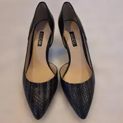 【美品】ECCO パンプス スネーク柄 ブラック36(23cm)のサムネイル