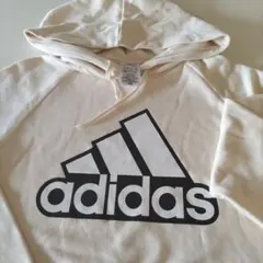 adidasオフホワイト（ クリーム色） Mサイズ パーカー