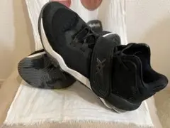 ASICS INVADE NOVA ブラックのサムネイル