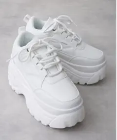 ◇新品未使用◇厚底（7cm程度厚）ホワイトスニーカーМサイズ