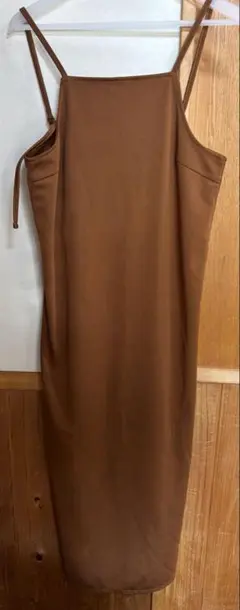 キャミワンピース　ブラウン