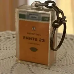 フランス ヴィンテージ ERNTE 23 タバコ キーホルダーのサムネイル