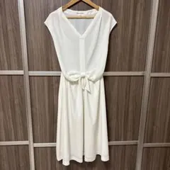 【新品未使用】STRAWBERRY-FIELDS ノースリーブひざ丈ワンピース