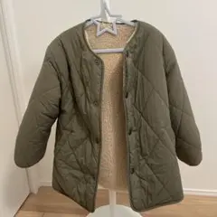 petit main リバーシブルノーカラーボアコート　カーキ