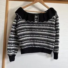 グレースコンチネンタル　オフショルダー フリル襟 ニット