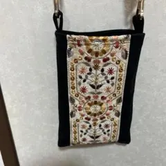 刺繍デザイン スマホショルダーバッグ