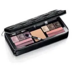 【期間限定お値下げ中】日本未発売Ｄior限定レア　メイクセット　ディオール