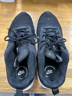 NIKE スニーカー