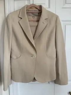 ベージュ系スーツセット