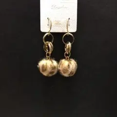 【新品未使用】doudou ピアス　ファー　豹柄　日本製のサムネイル