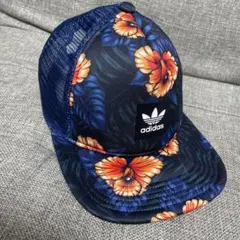 adidas メッシュキャップ 帽子　ハイビスカス