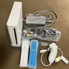 Wii 本体 + リモコン2個 + ヌンチャク ゲーム3個セット