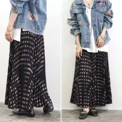 美品 セブンセンス ドット柄 プリーツ ワイドパンツ スカンツ ネイビー 水玉