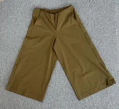 ワコール KSN111 カルソン ワイドクロップト アウター　パンツ Mサイズ