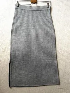 ユニクロ　リブニットスカート　グレー