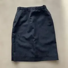 ブラック タイトスカート ひざ丈　裏地有り　花模様　　フォーマル　匿名配送