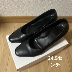 黒 パンプス