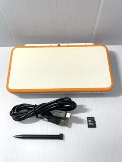 【動作品】Newニンテンドー2DS LL ホワイト×オレンジ