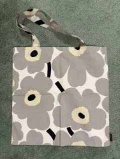 【最終価格・美品】marimekko マリメッコ トートバッグ 花柄のサムネイル