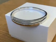 スワロフスキー　バングル（箱なし）