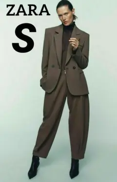 ZARA ダブルブレスト仕様ショルダーパッドブレザー