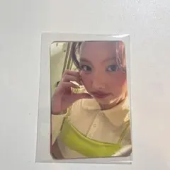 fwee ナヨン　トレカ　2枚セット